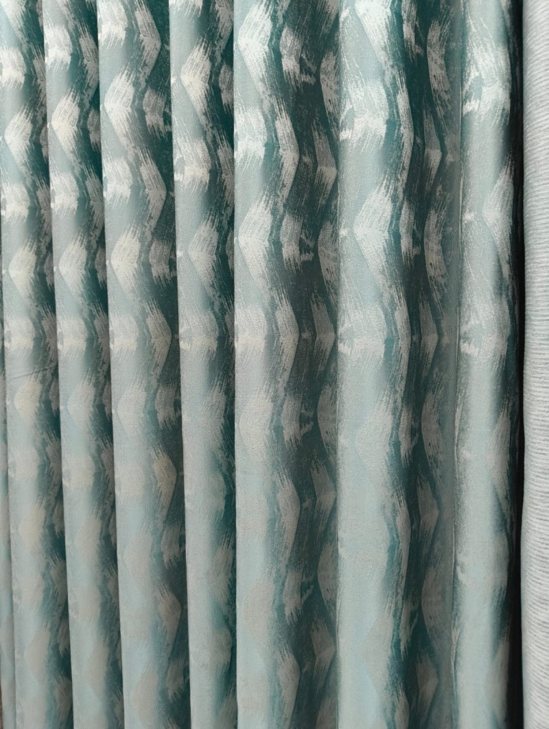 Luxury Modern Pattern Design Curtain M-3019